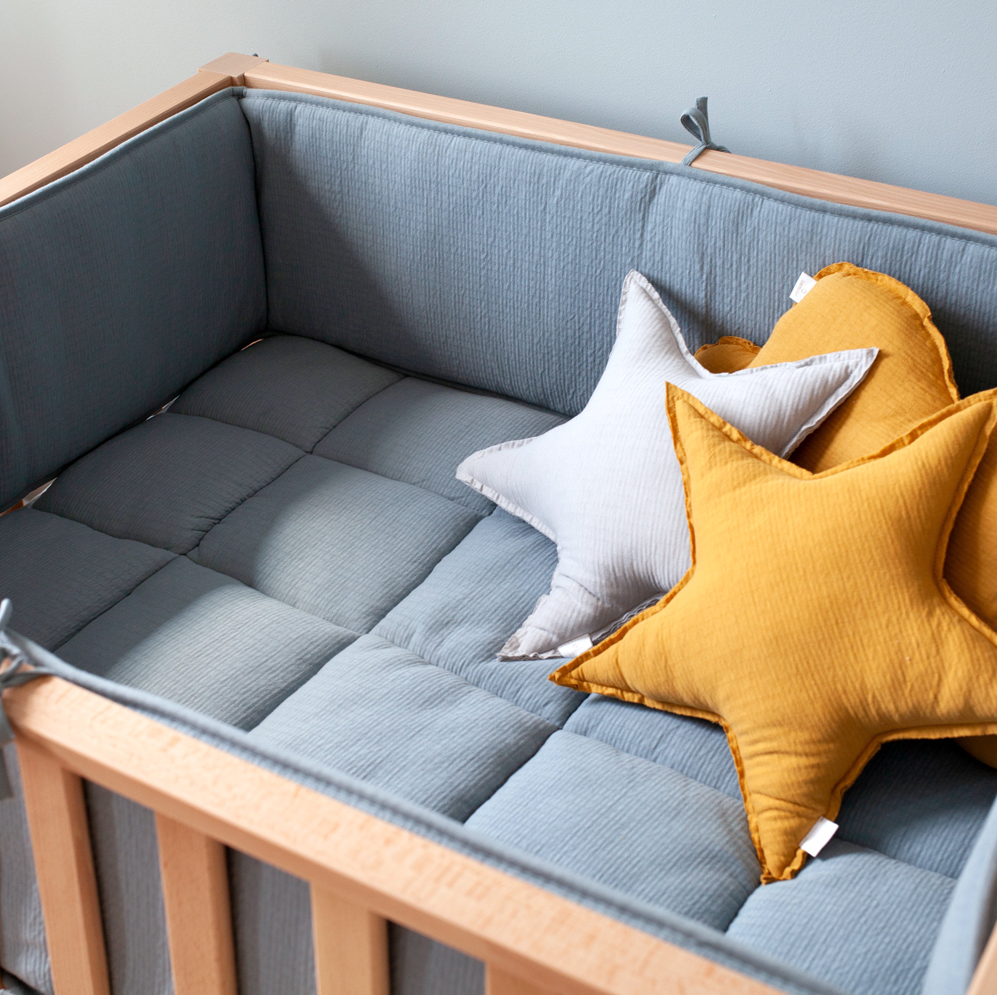Decorative cushion Tetra Jersey 30cm STARY Golden