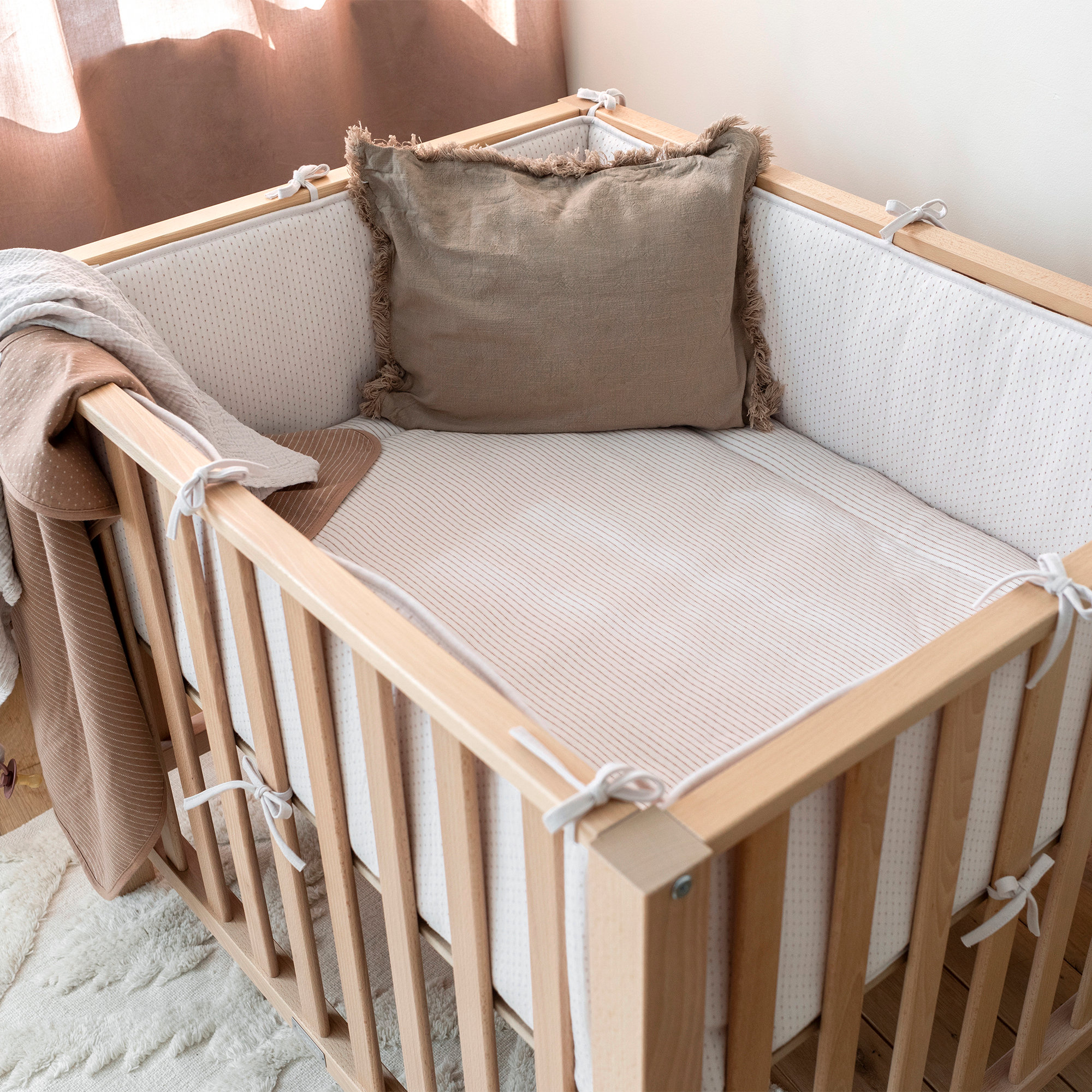 Twin playpen top