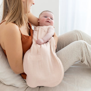 MAGIC BAG Soft summer muslin 1-4m SWADL Rosa TOG 0.5
