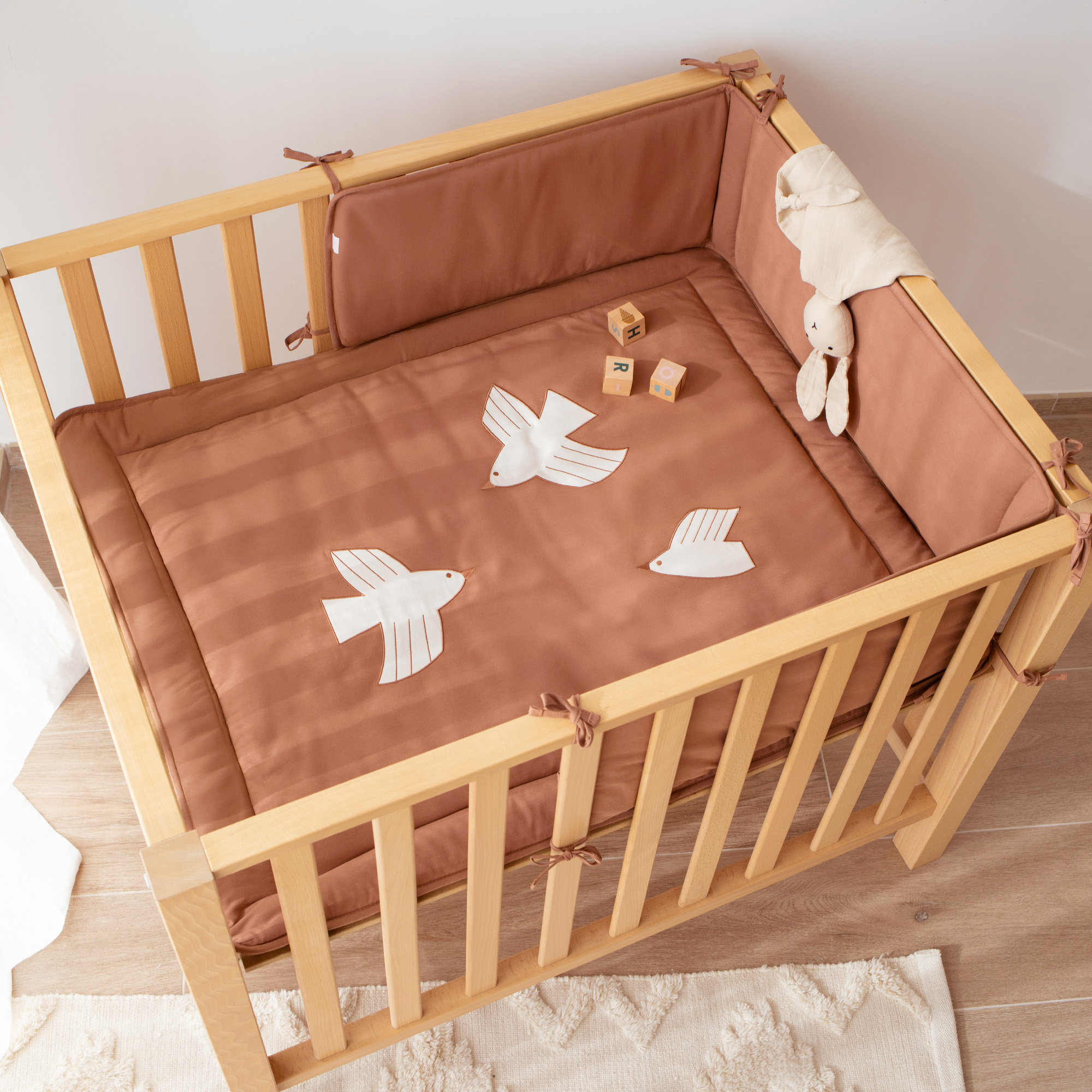 Bed & playpen bumper Pure cotton 30x180cm BEMINI Moka[AWARENESS]