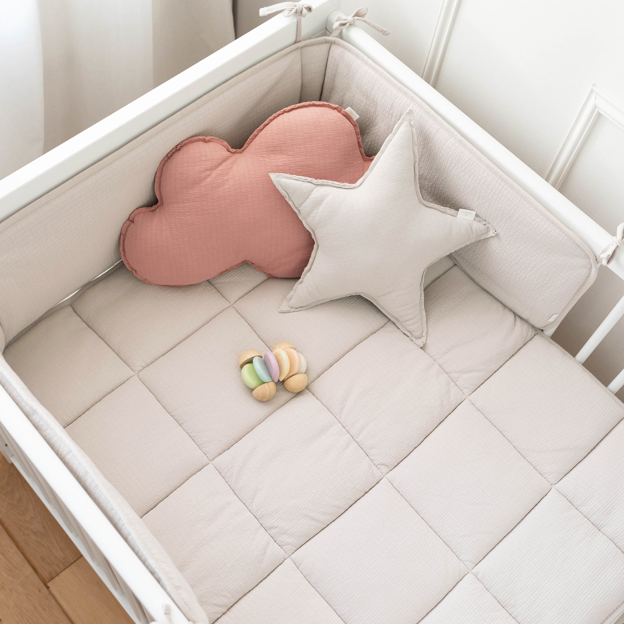 Bed & playpen bumper Soft textured jersey 30x180cm CADUM Sand[AWARENESS]