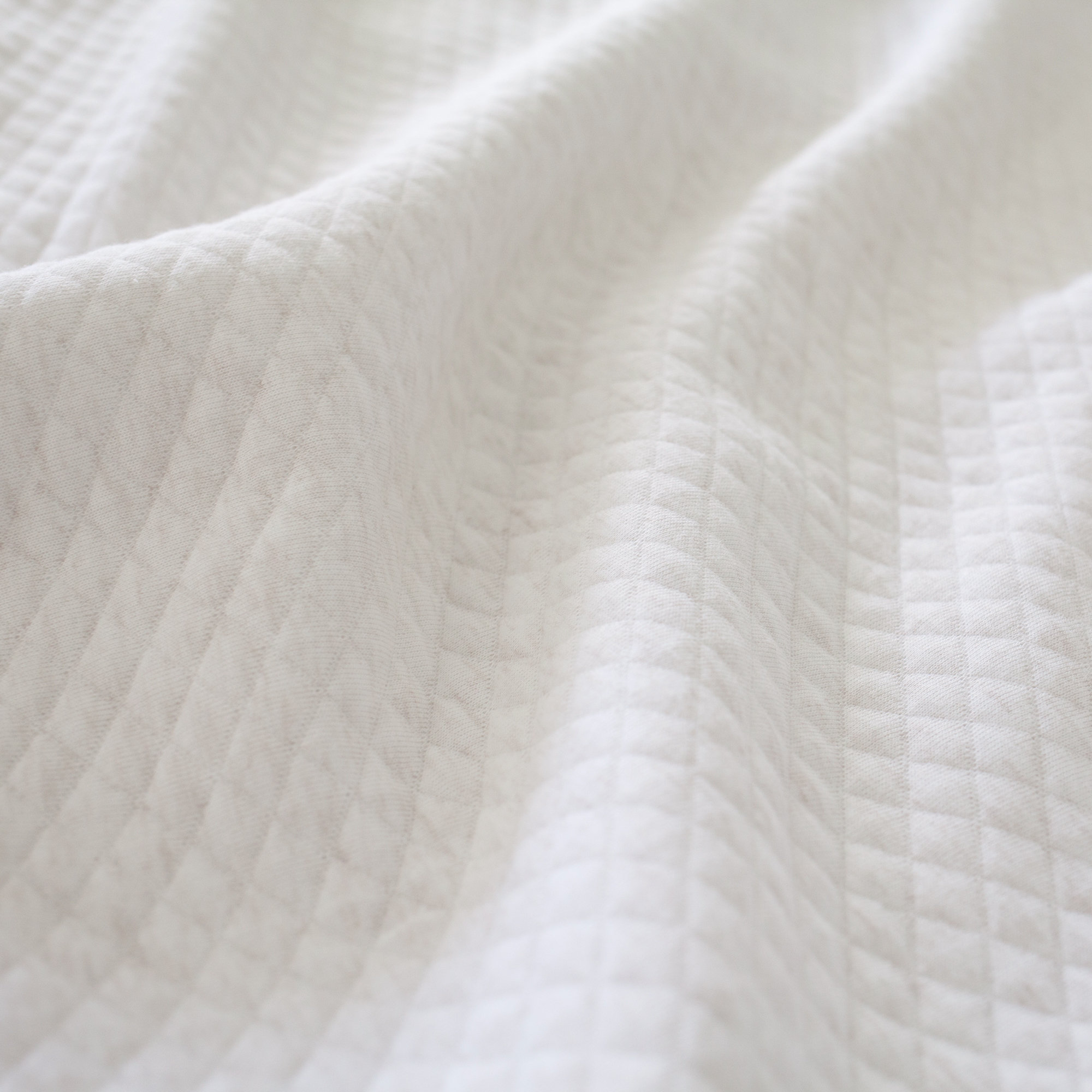 Deken Quilted jersey 75x100cm BEMINI Licht beige gemêleerd tog 1.5