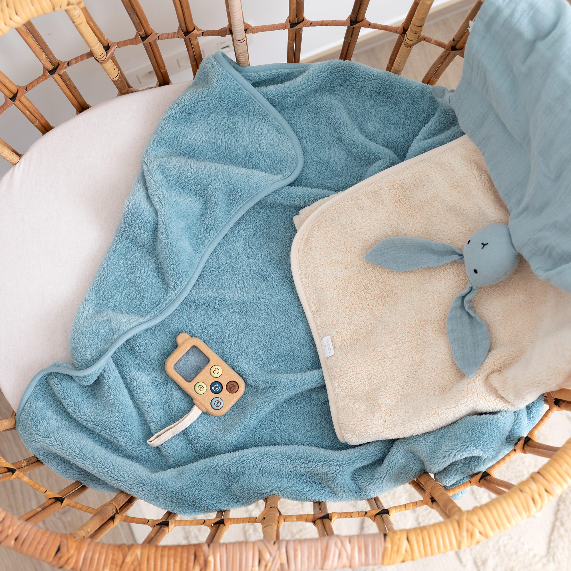 Blanket Supremely soft 75x100cm BEMINI Turquoise TOG 2.5Outlet