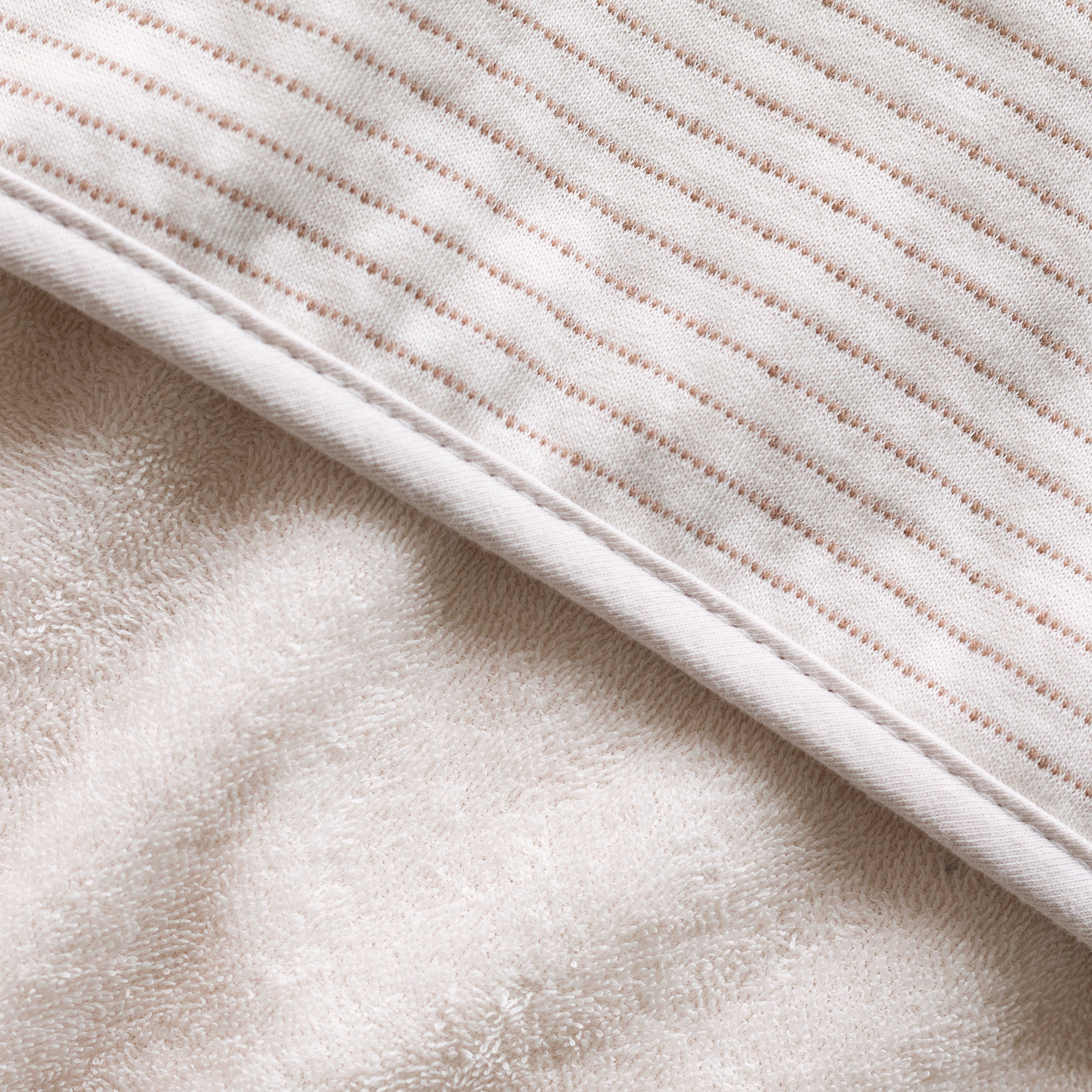 Kapuzenbadetuch Terry 90x90cm DUNES Stripe grege