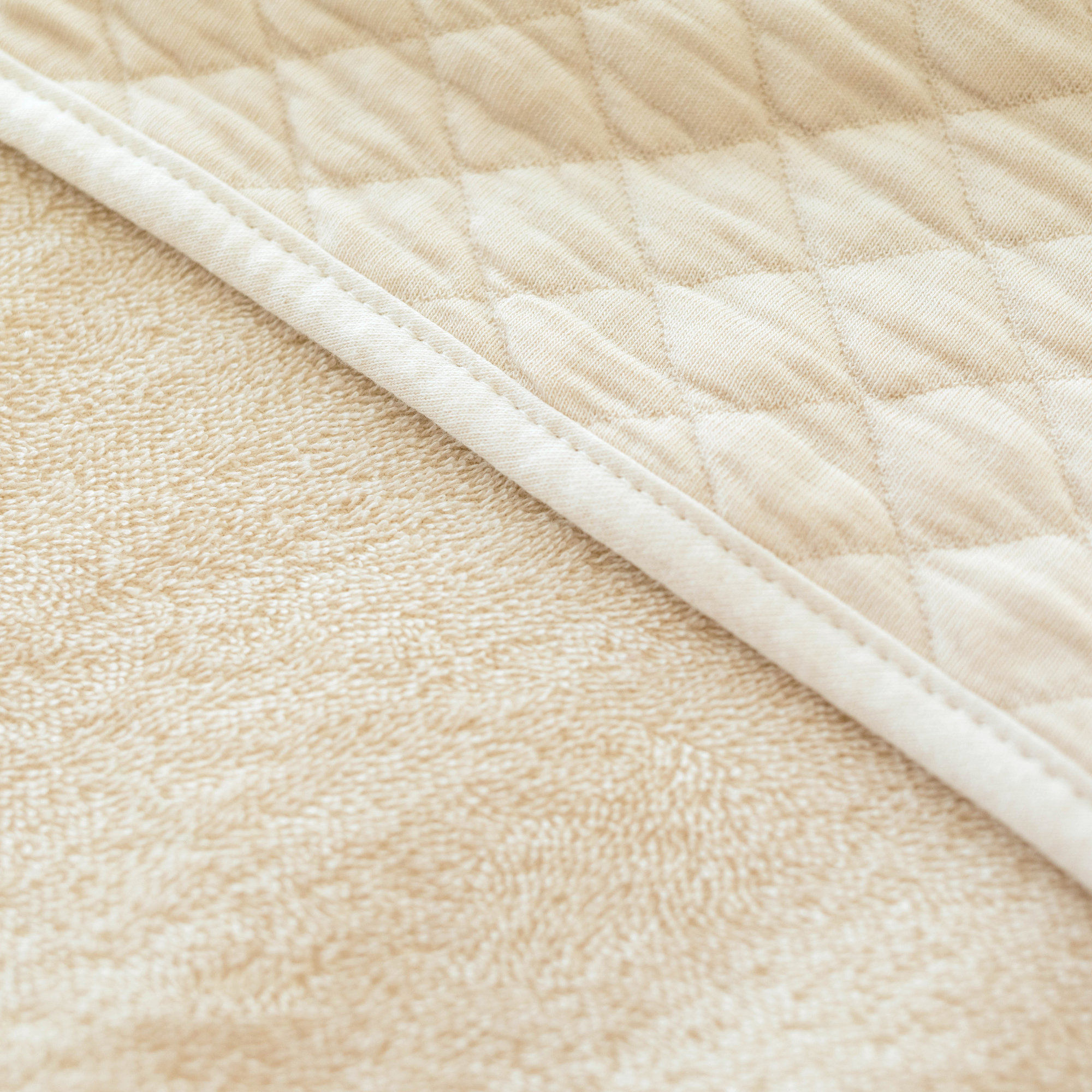 Kapuzenbadetuch Terry 90x90cm QUILT Cream