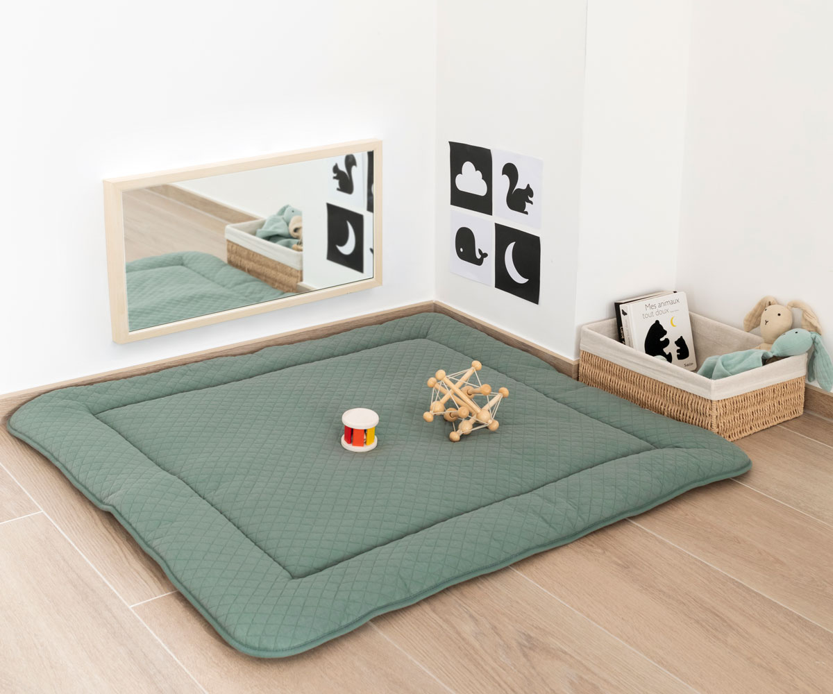 _229QUILT78JU-montessori.jpg